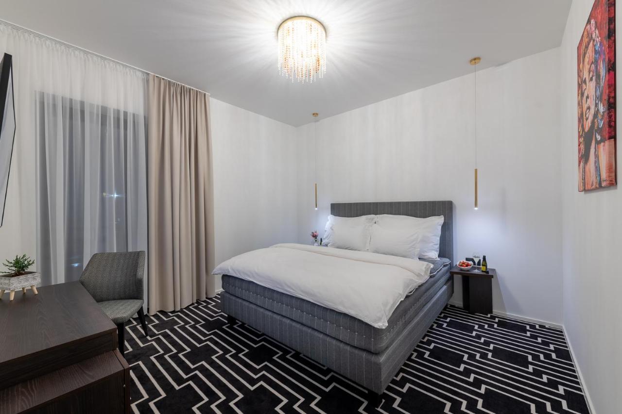 Hotel Zemplen ミハロフツェ エクステリア 写真
