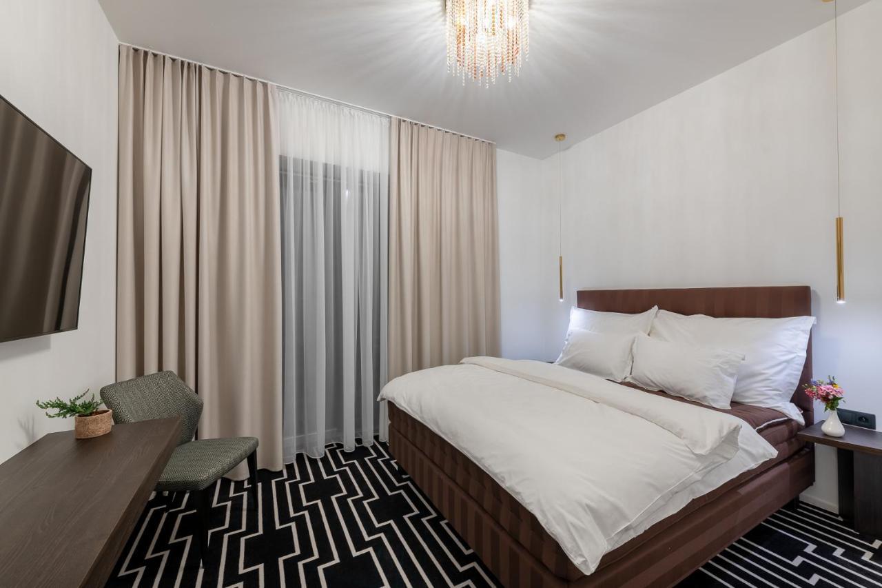 Hotel Zemplen ミハロフツェ エクステリア 写真